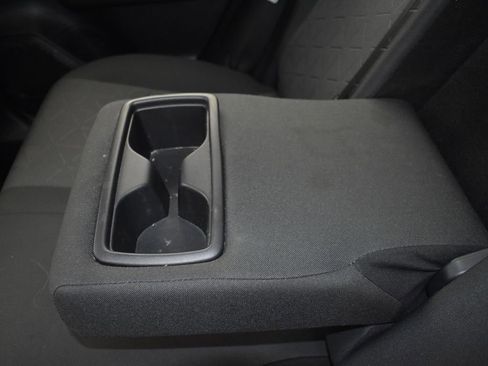 Used 2022 Toyota RAV4 XLE image 17