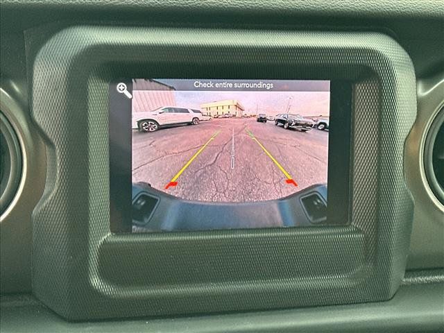 Used 2023 Jeep Gladiator Sport AWD/4WD image 26