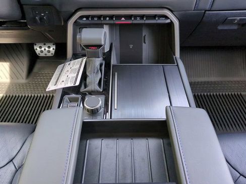 New 2026 Toyota Tundra Limited AWD/4WD image 19