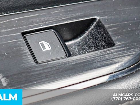 Used 2024 Nissan Rogue SV image 55