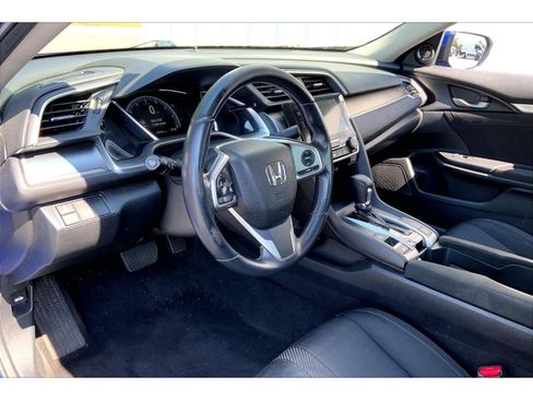Used 2018 Honda Civic EX-T image 12