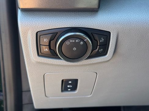 Used 2015 Ford F150 XLT w/ Equipment Group 301A Mid AWD/4WD image 30
