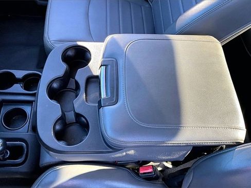 Used 2017 RAM 2500 Tradesman w/ Chrome Appearance Group image 19