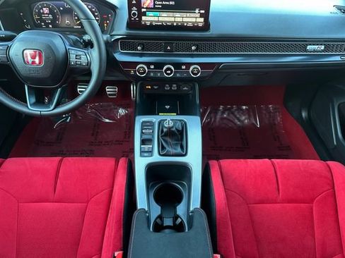 Used 2024 Honda Civic Type R image 14