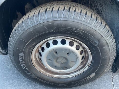 Used 2019 Mercedes-Benz Sprinter 170 image 24