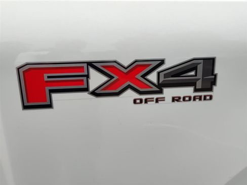 Used 2024 Ford F250 XL w/ STX Appearance Package AWD/4WD image 9