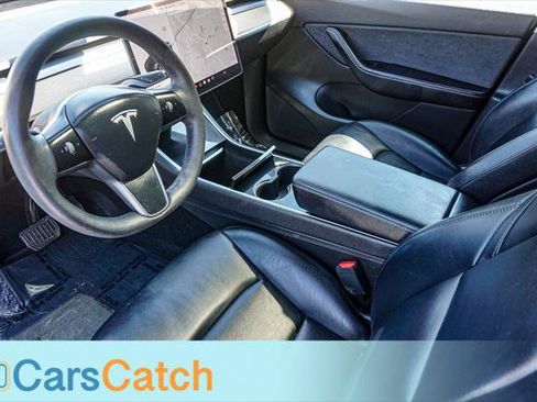 Used 2021 Tesla Model Y Long Range AWD/4WD image 17