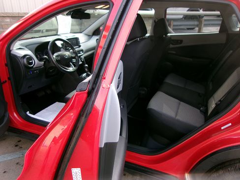 Used 2019 Hyundai Kona SEL AWD/4WD image 13