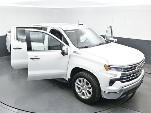 Used 2023 Chevrolet Silverado 1500 LTZ w/ LTZ Convenience Package II AWD/4WD image 50