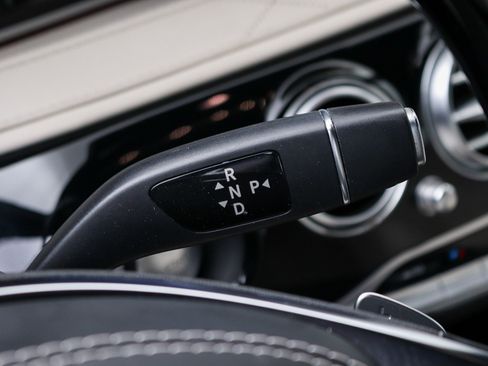 Used 2017 Mercedes-Benz S 550 Sedan image 24
