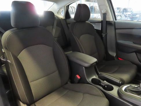 Used 2024 Kia Forte LXS image 6