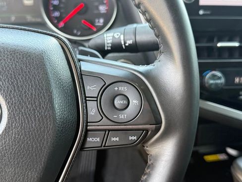 Used 2023 Toyota Camry XSE image 14