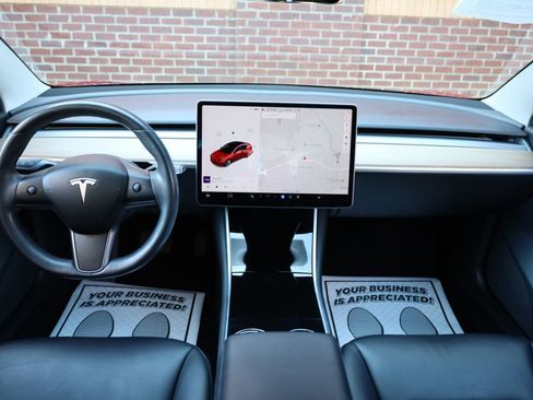 Used 2018 Tesla Model 3 Long Range image 29