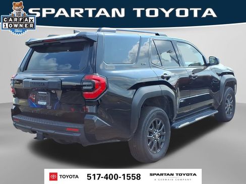 Used 2025 Toyota 4Runner SR5 AWD/4WD image 6