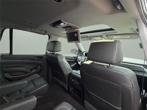 Used 2018 GMC Yukon SLT w/ Open Road Package image 22