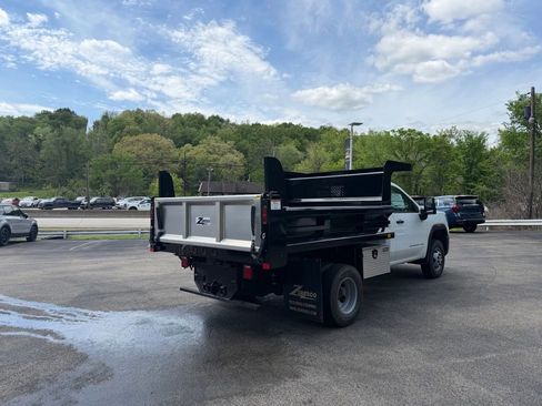 Used 2026 GMC Sierra 3500 Pro w/ Fleet Convenience Package AWD/4WD image 3
