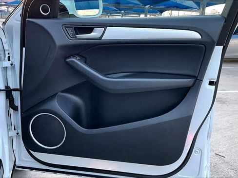 Used 2017 Audi Q5 2.0T Premium Plus w/ Technology Package image 23