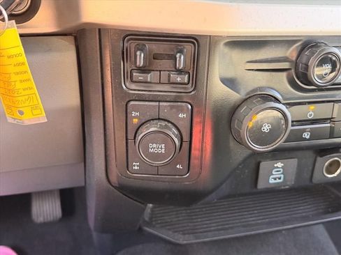 Used 2024 Ford F250 XL w/ STX Appearance Package AWD/4WD image 25