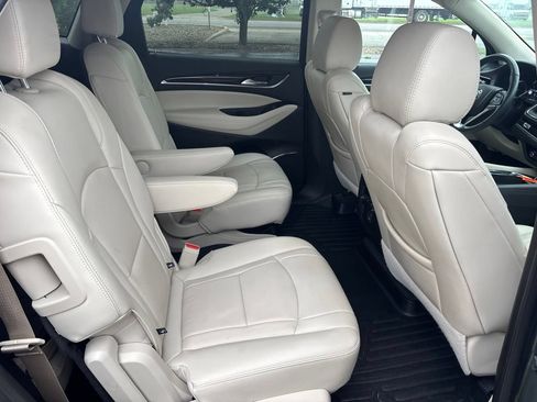 Used 2023 Buick Enclave Essence FWD image 21