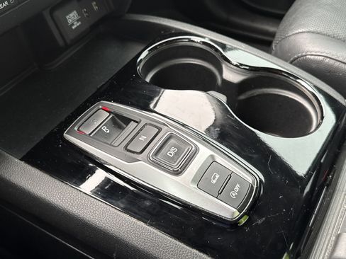 Used 2017 Honda Pilot Elite image 20
