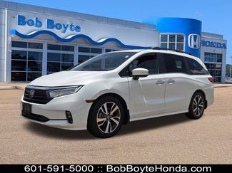 Used 2021 Honda Odyssey Touring video 1