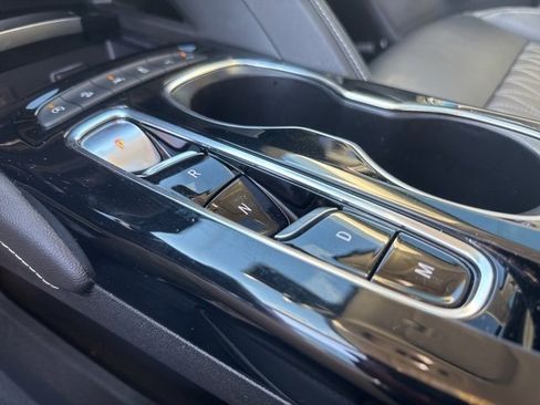 Used 2021 Buick Envision Avenir w/ Technology Package II image 13