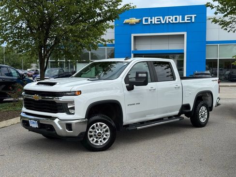 Used 2024 Chevrolet Silverado 2500 LT image 9