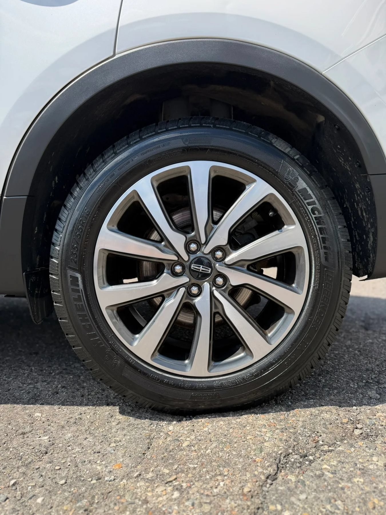 Used 2019 Lincoln MKC Reserve w/ MKC Climate Package AWD/4WD image 10