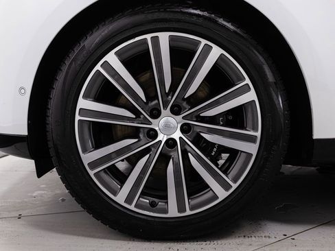 Used 2024 Land Rover Range Rover Autobiography image 36