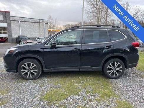 Used 2023 Subaru Forester Limited image 4