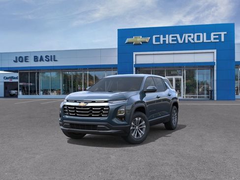 New 2026 Chevrolet Equinox LT w/ Safety and Technology Package AWD/4WD image 8