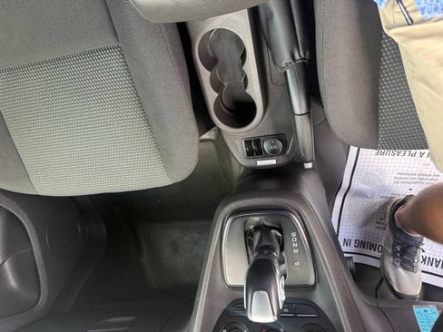 Used 2016 Ford Transit Connect XL FWD image 18