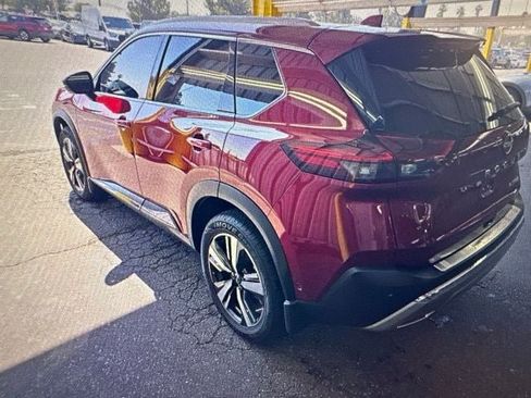 Used 2023 Nissan Rogue Platinum w/ Platinum Premium Package FWD image 9