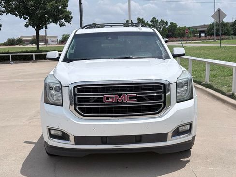 Used 2015 GMC Yukon XL SLT w/ Open Road Package AWD/4WD image 2