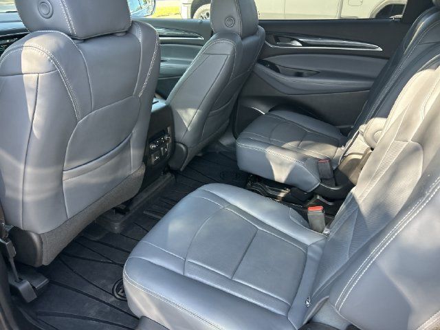 Used 2019 Buick Enclave Premium w/ Experience Buick Package FWD image 31