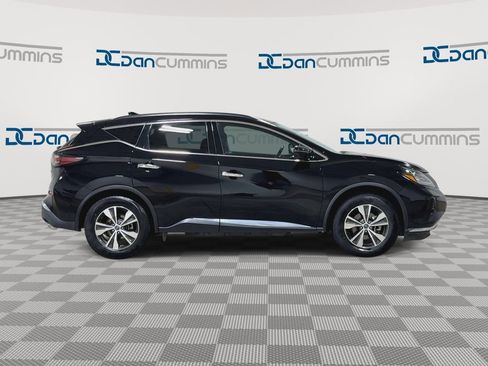 Used 2023 Nissan Murano SV image 2