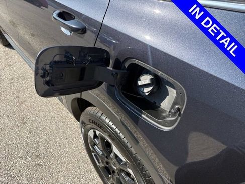 Used 2025 Kia Sorento S FWD image 21