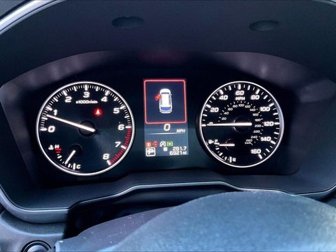 Certified 2025 Subaru Outback Limited w/ Tech Package 2 image 8