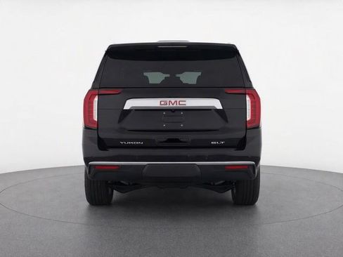 Used 2022 GMC Yukon XL SLT w/ SLT Premium Package AWD/4WD image 4