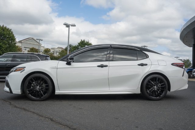 Used 2021 Toyota Camry XSE w/ Cold Weather Package FWD image 4