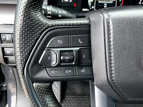 Certified 2025 Toyota Tacoma SR5 image 22