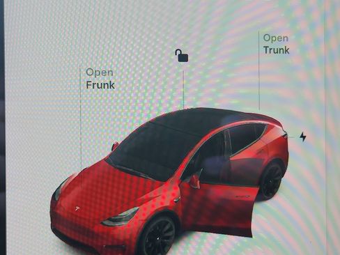 Used 2021 Tesla Model Y Long Range image 24