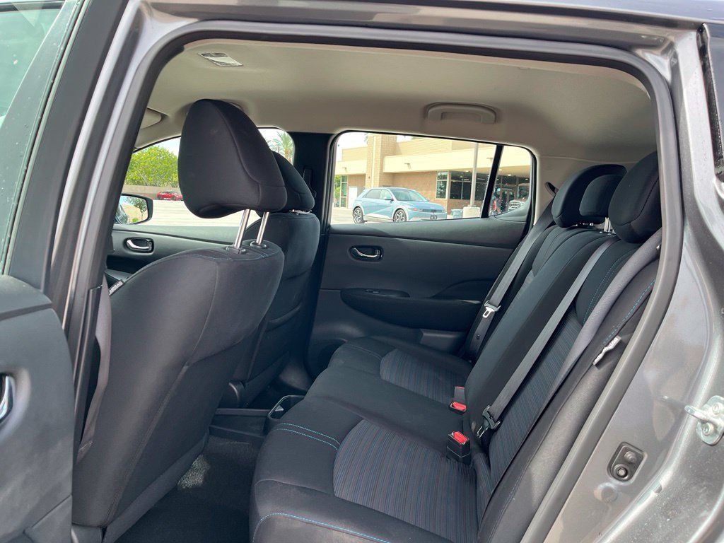Used 2025 Nissan Leaf S FWD image 18