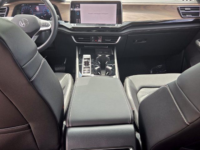 Used 2026 Volkswagen Atlas SE FWD image 9