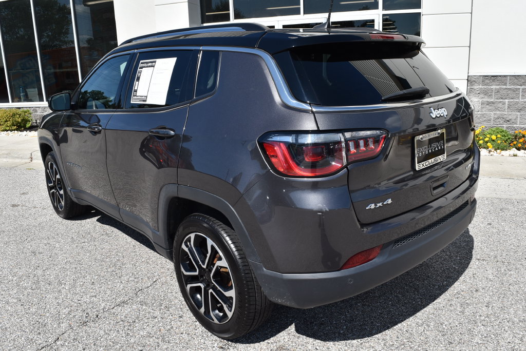 Used 2022 Jeep Compass Limited AWD/4WD image 5