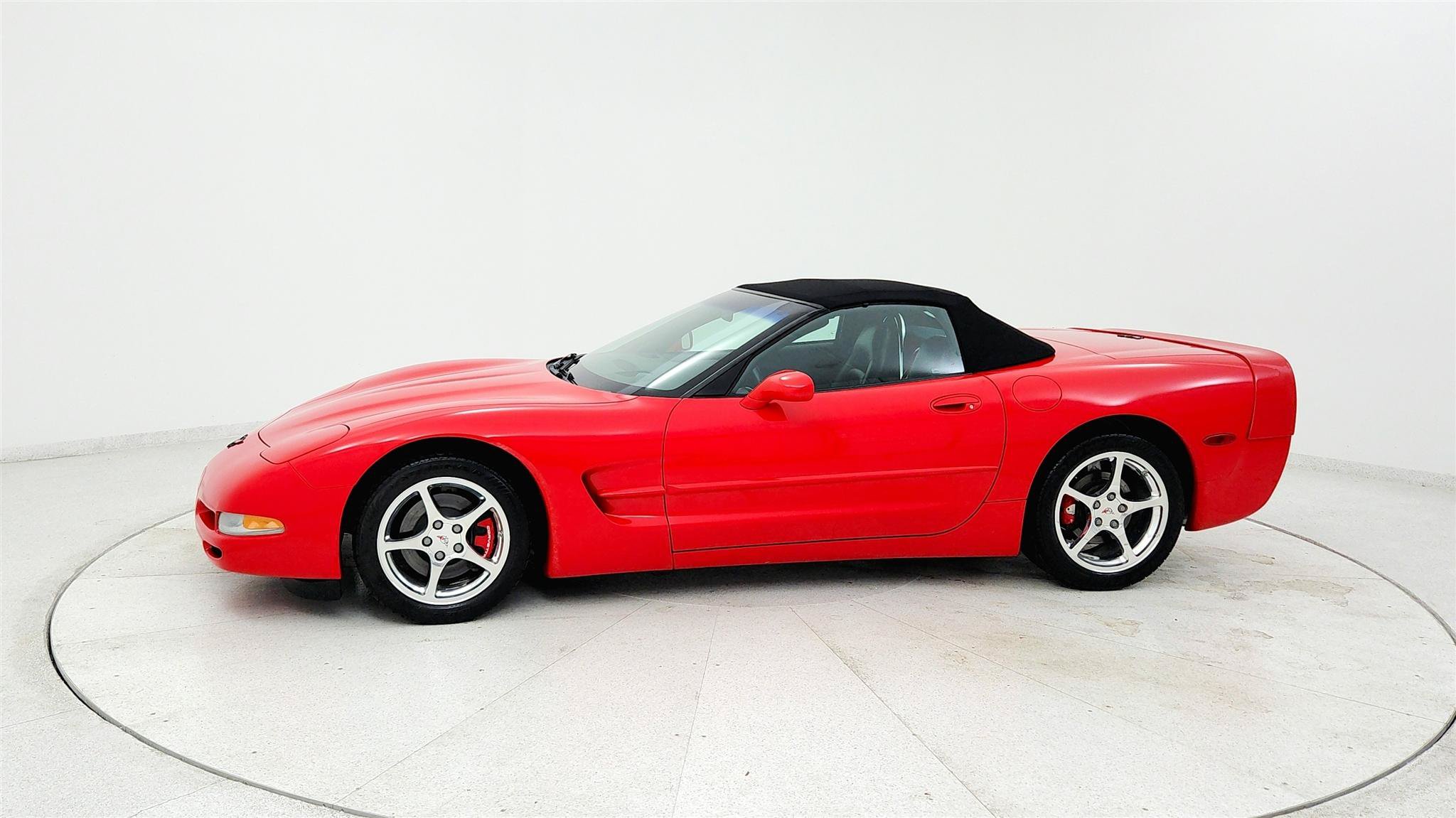 Used 2002 Chevrolet Corvette Convertible w/ Preferred Equipment Group2 RWD image 2