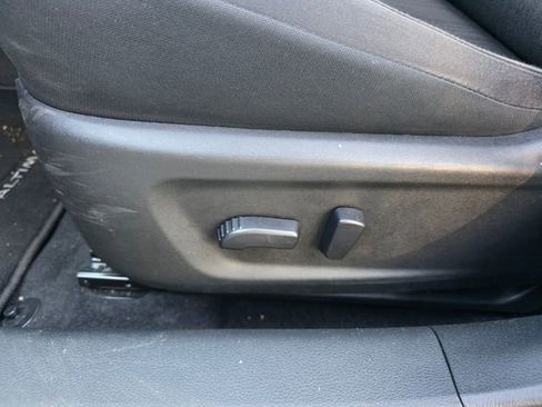 Used 2025 Nissan Altima 2.5 SV image 13