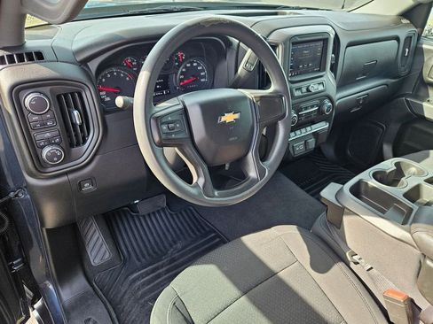 Used 2022 Chevrolet Silverado 1500 Custom w/ LPO, Blackout Package AWD/4WD image 13