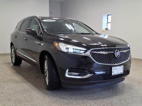 Used 2019 Buick Enclave Avenir w/ Avenir Technology Package image 3