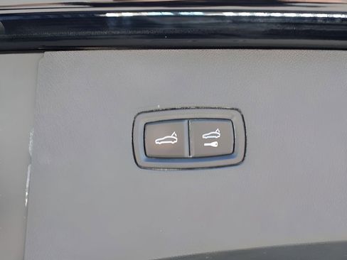 Certified 2023 Porsche Cayenne GTS AWD/4WD image 19